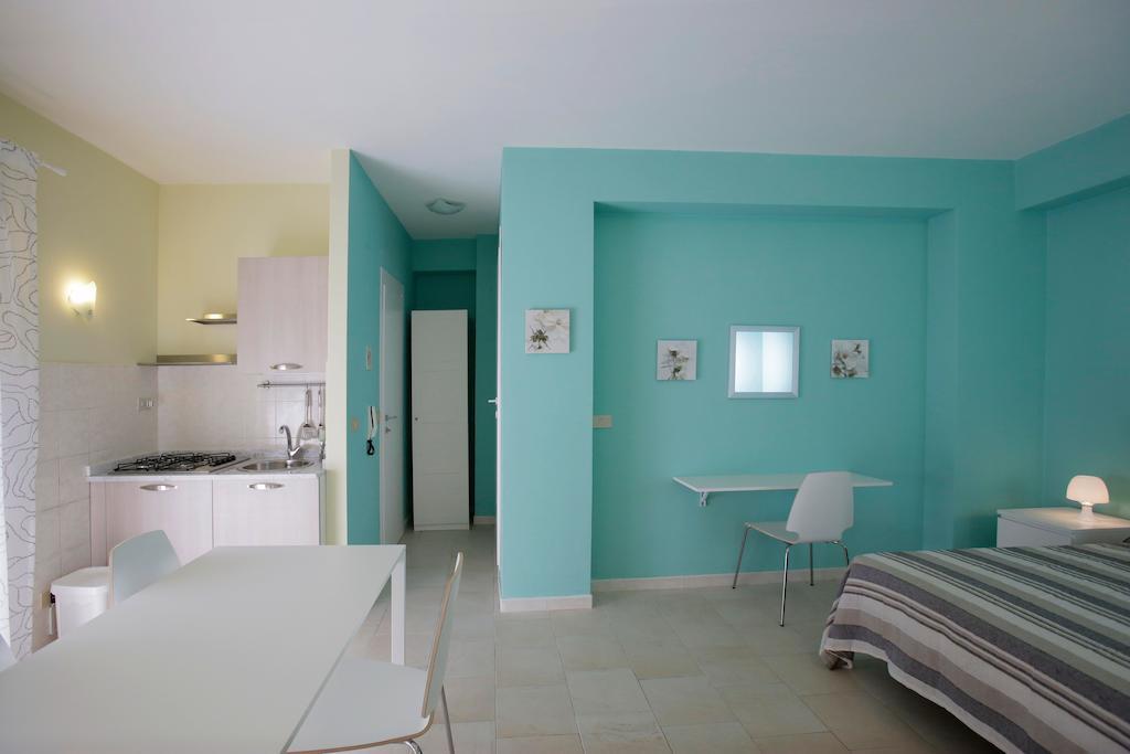 Appartamento Topazio Letojanni Zimmer foto